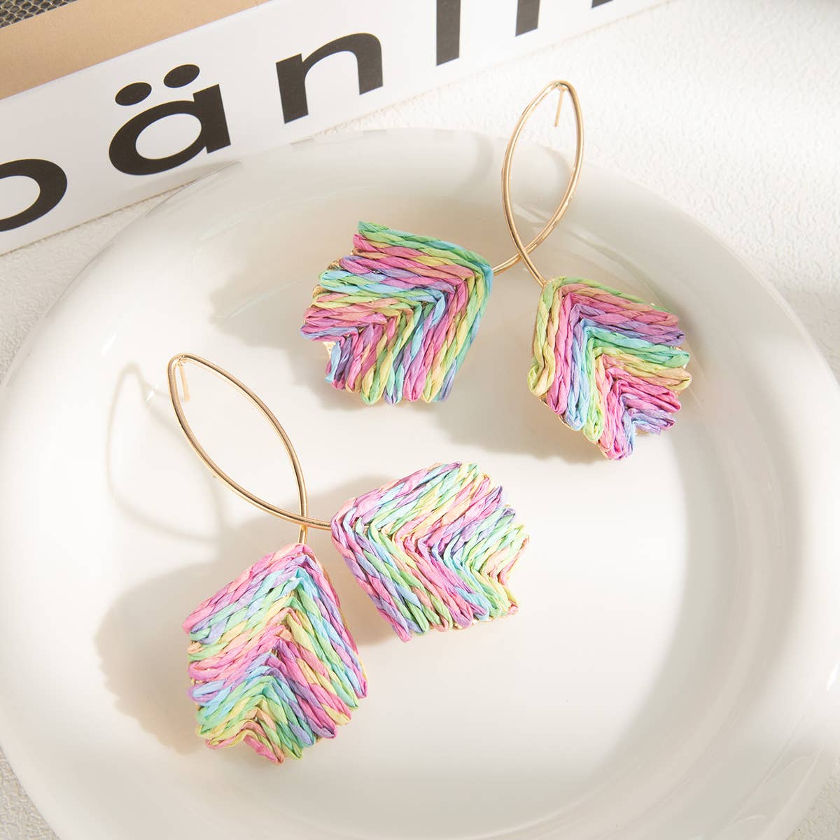 Colorful woven trendy texture line leaf earrings