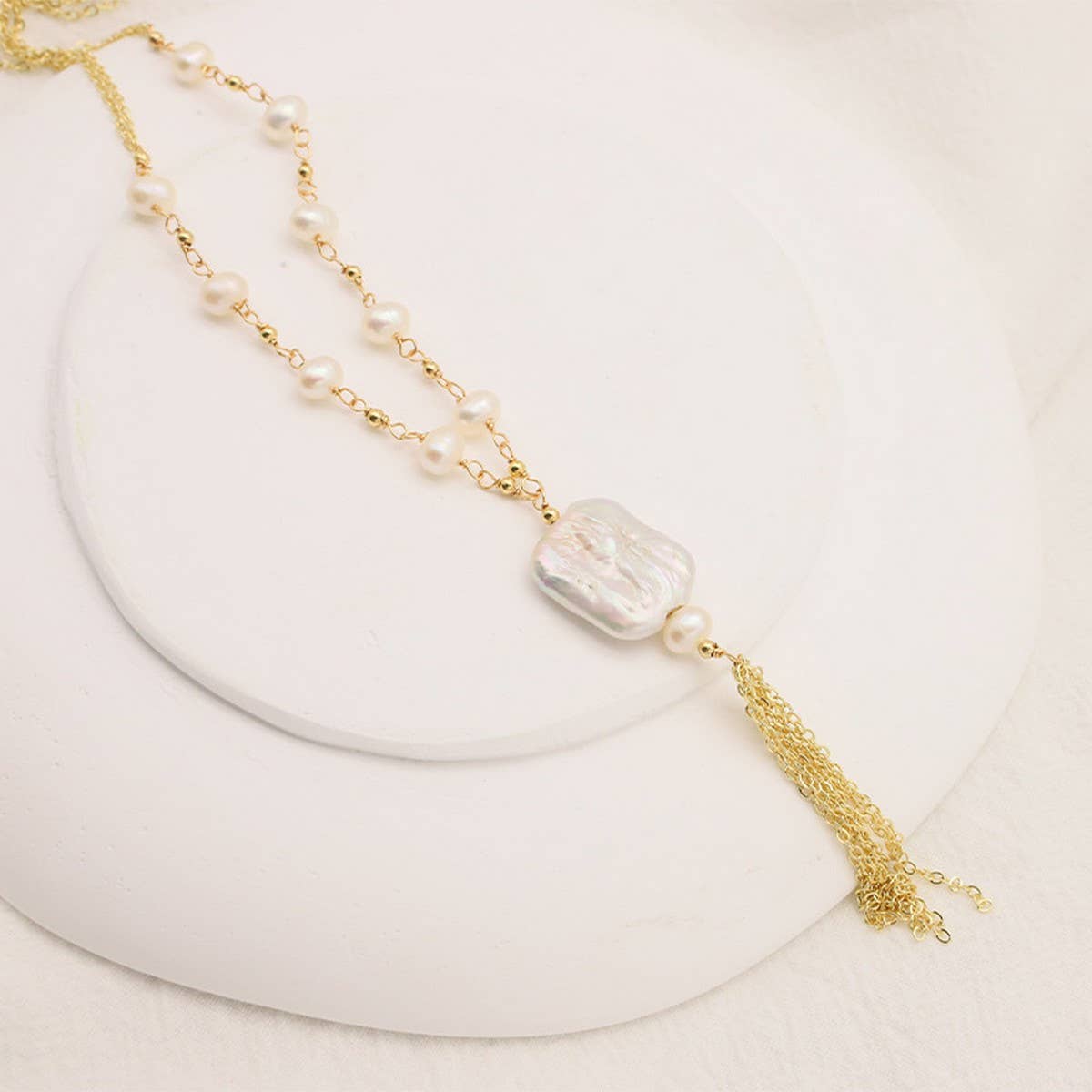VERSATILE HIGH-END LONG PEARL SWEATER NECKLACE
