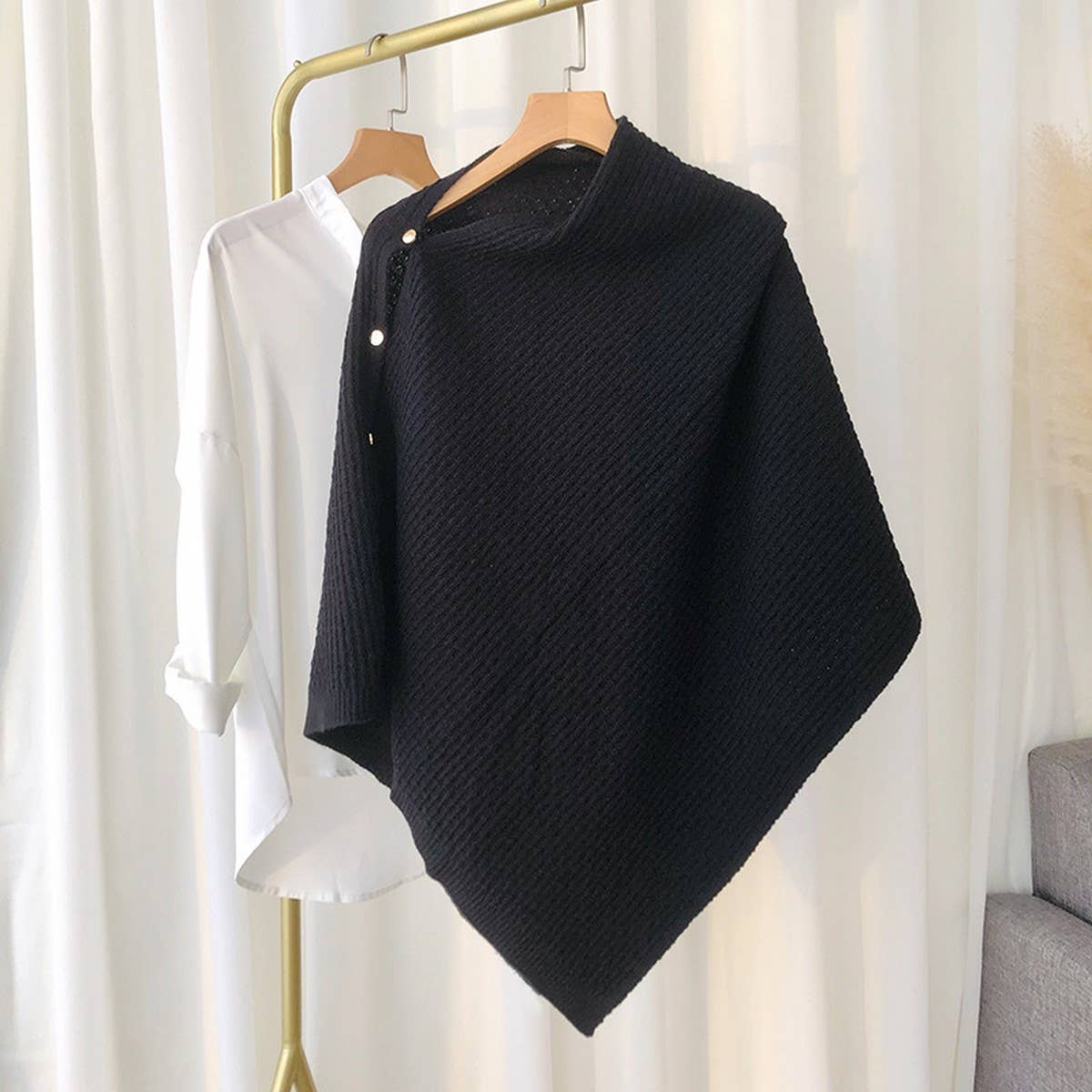 NEW KNITTED CAPE BUCKLE SHAWL