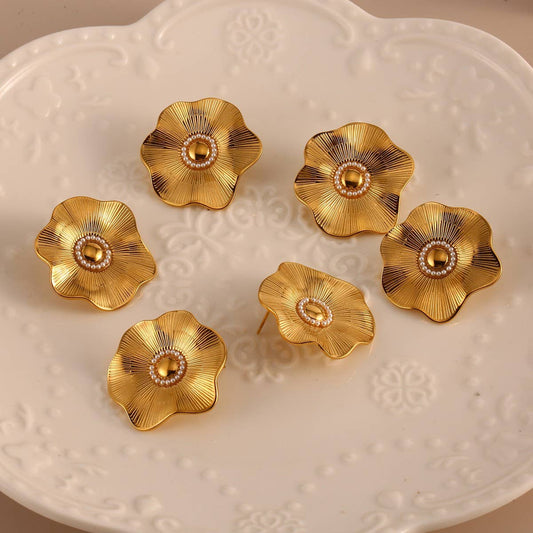 Minimalist Stainless Steel FlowerPearl StudEarrings
