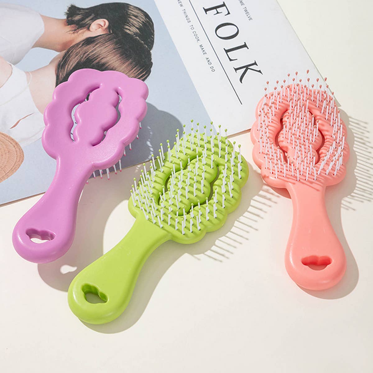 CUTE CARTOON CLOUD MINI MASSAGE COMB