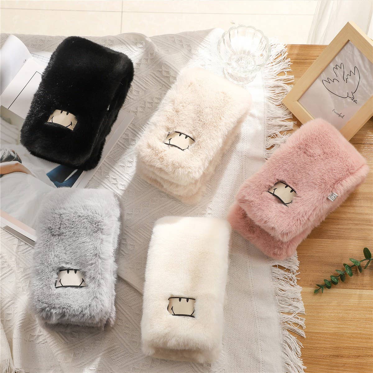 Smiley Faux Rabbit Fur Scarf ??Cozy Winter Wrap_CWASC1250