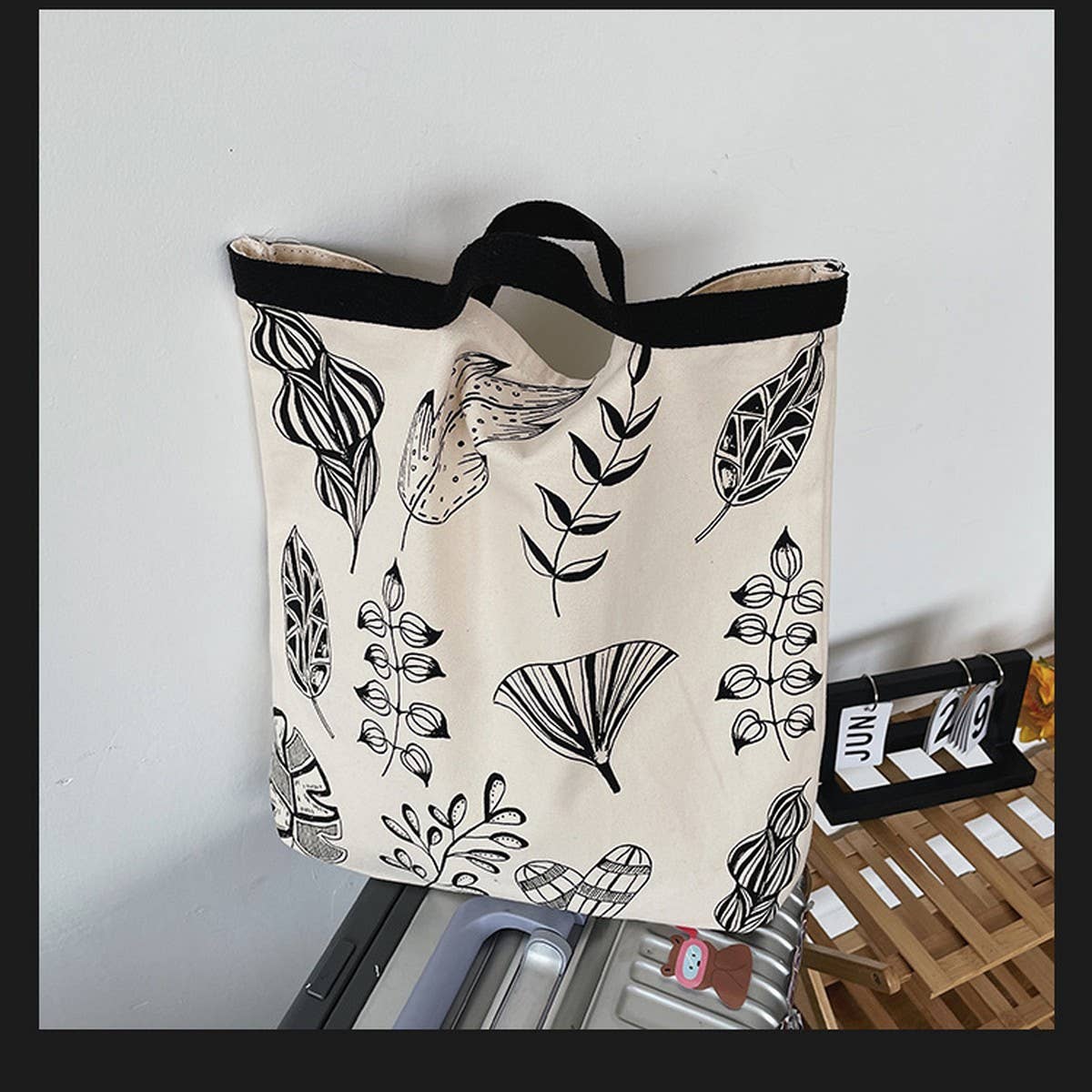 LETTER EMBROIDERED LARGE CAPACITY CANVAS TOTE BAG_CWAB1682