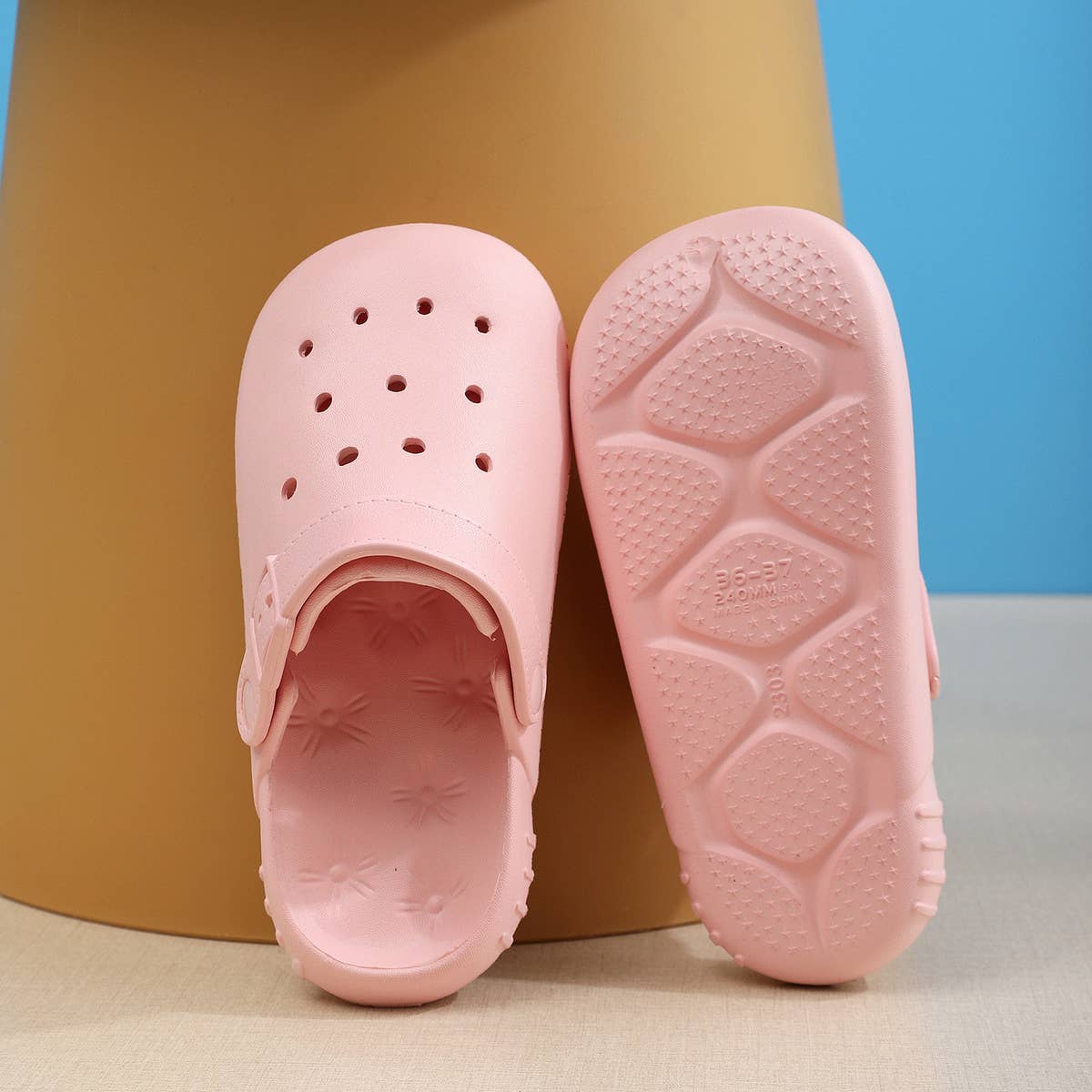 OUTDOOR CASUAL NON-SLIP HOLE SANDALS_CWSHS0643