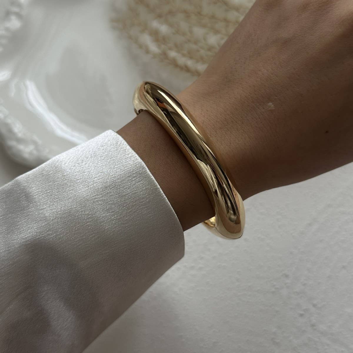 DESIGN IRREGULAR FASHION ALLOY SMOOTH BRACELET