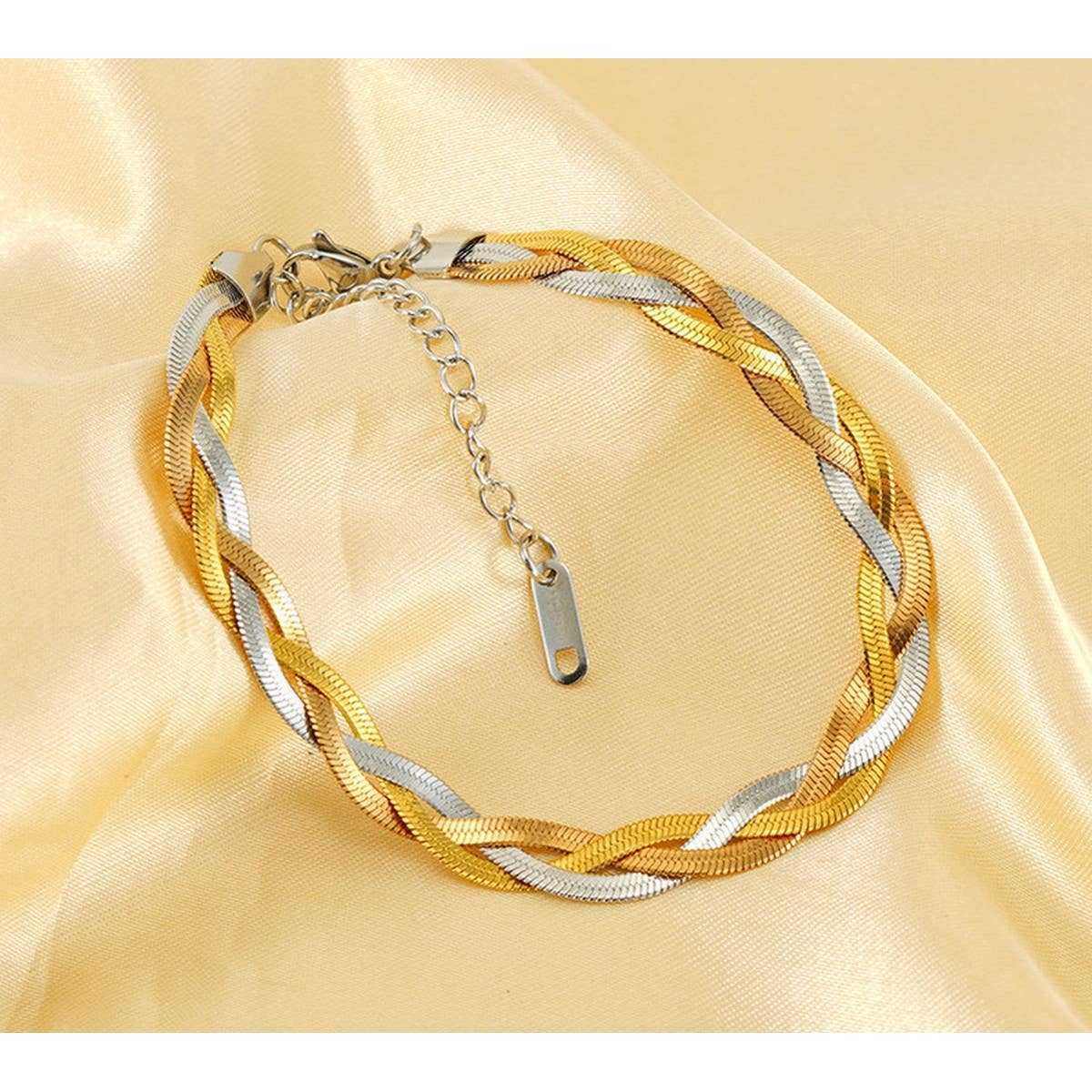 CWAJE1950_Stainless Steel Bracelet Woven In Three  Colors