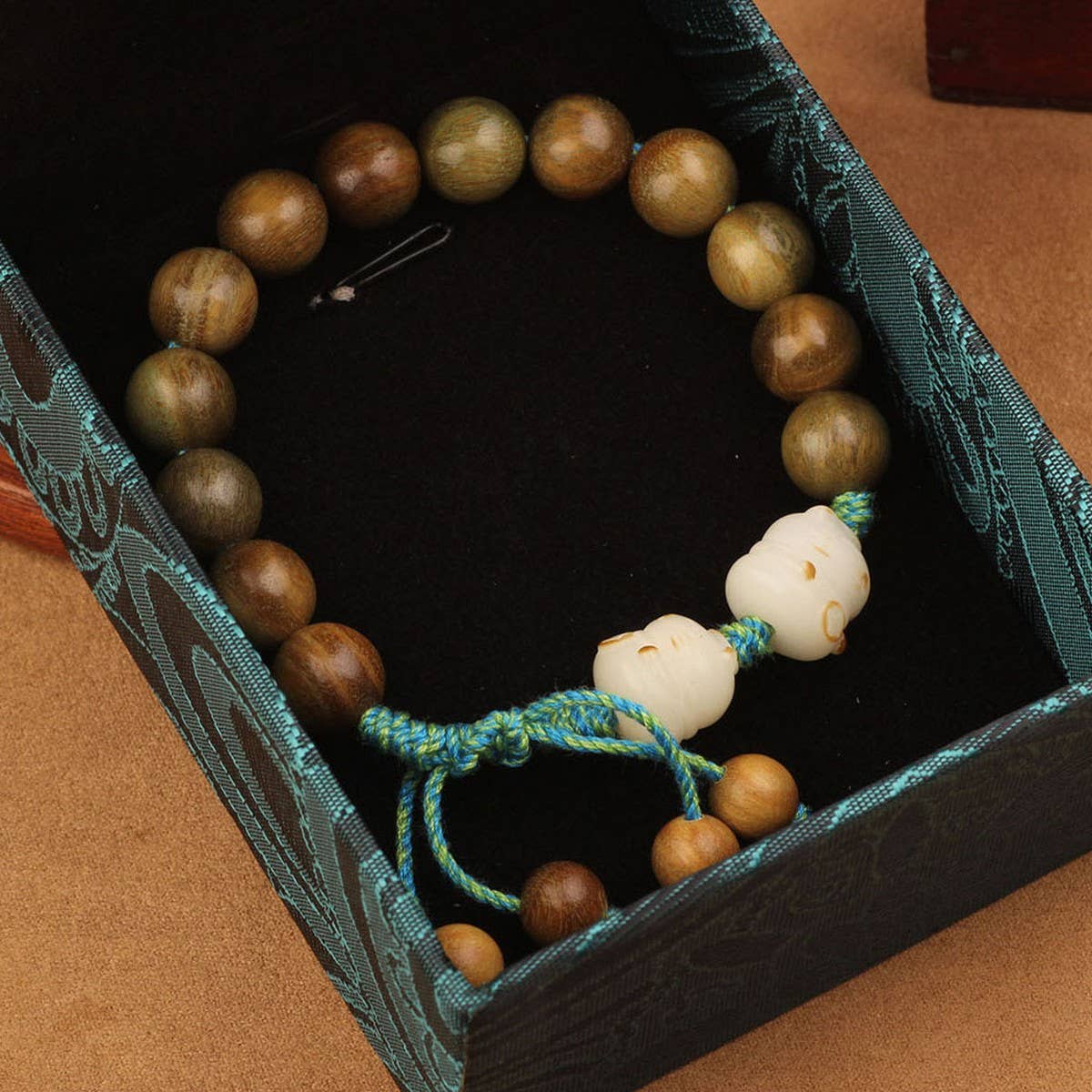 WOMEN'S GREEN SANDALWOOD BODHI BRACELET