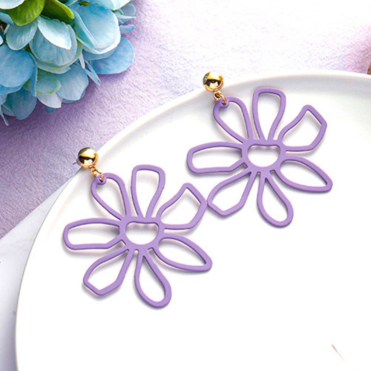 Purple simple and fresh floral stud earrings
