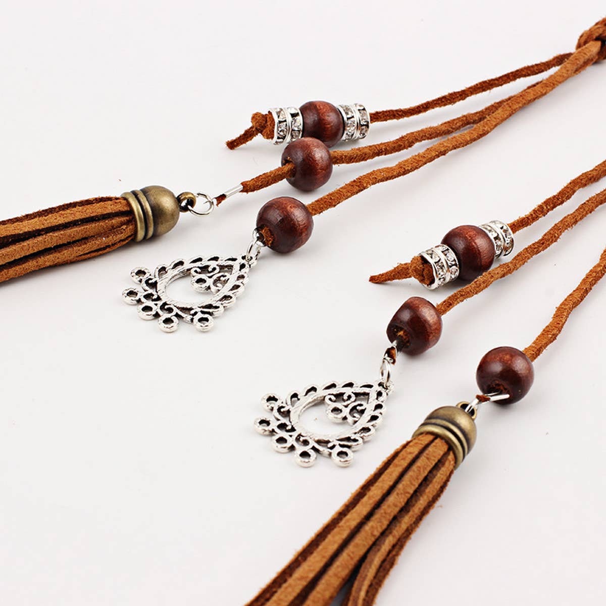 CWABE0876_HAND-WOVEN TASSEL CHARM BELT