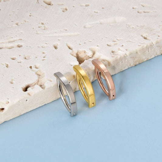 Minimalist CZ Belly Ring ? Polished Metal Style