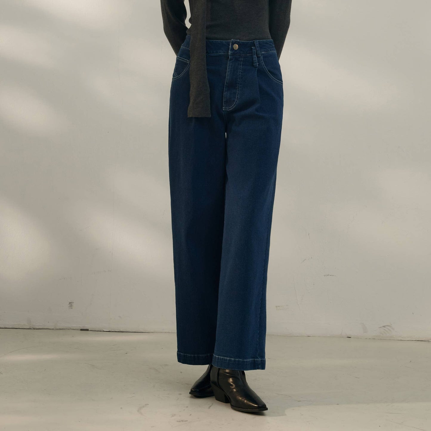 American retro solid color straight-leg jeans