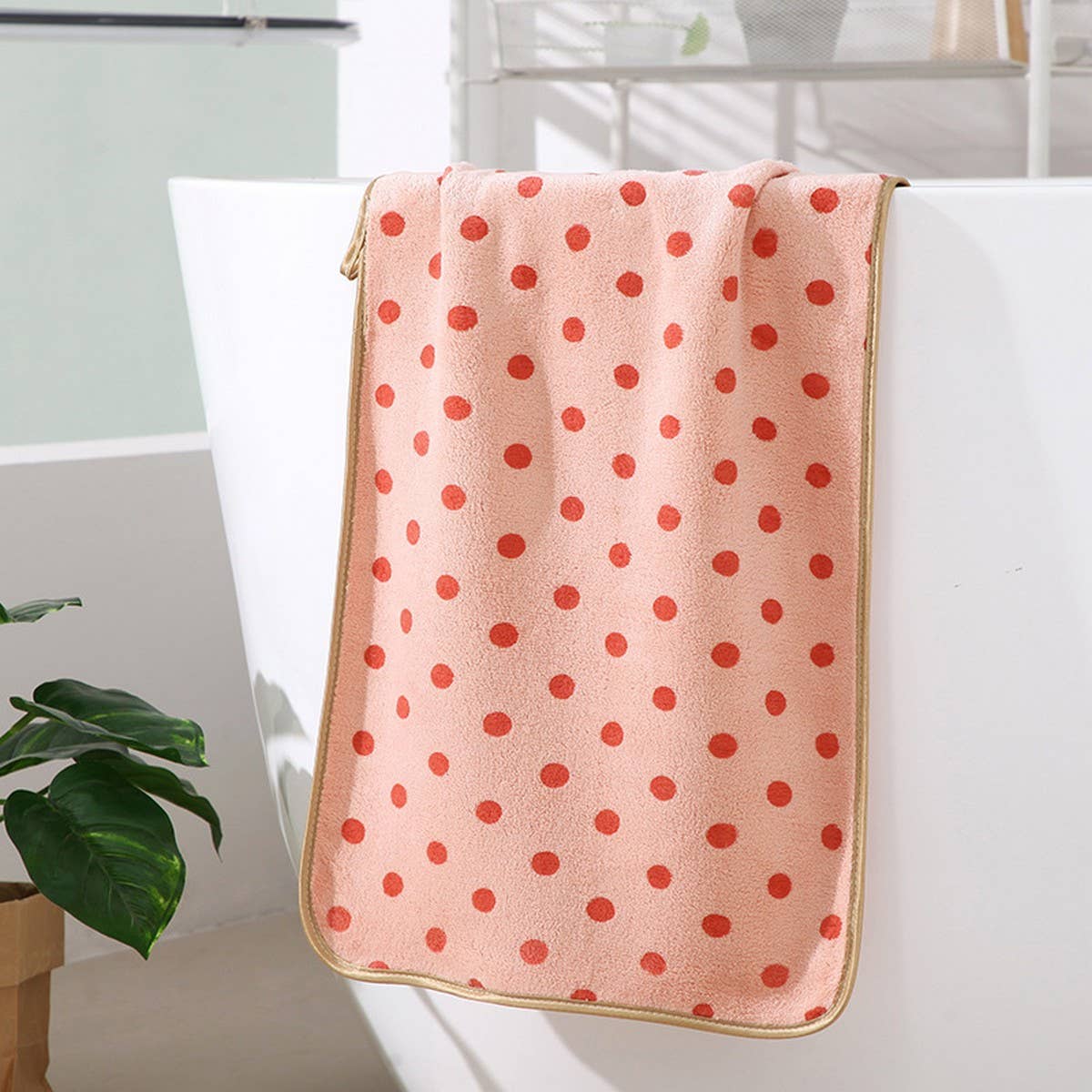 CORAL FLEECE POLKA DOT ABSORBENT FACE TOWEL