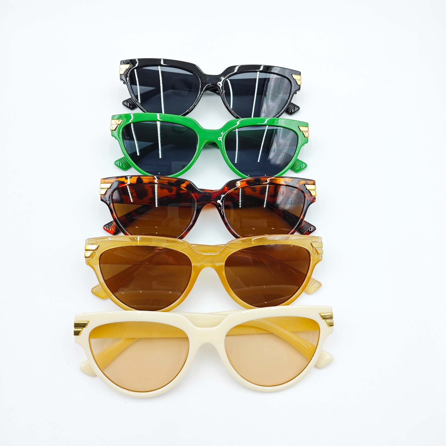 TRAVEL RETRO SUNGLASSES