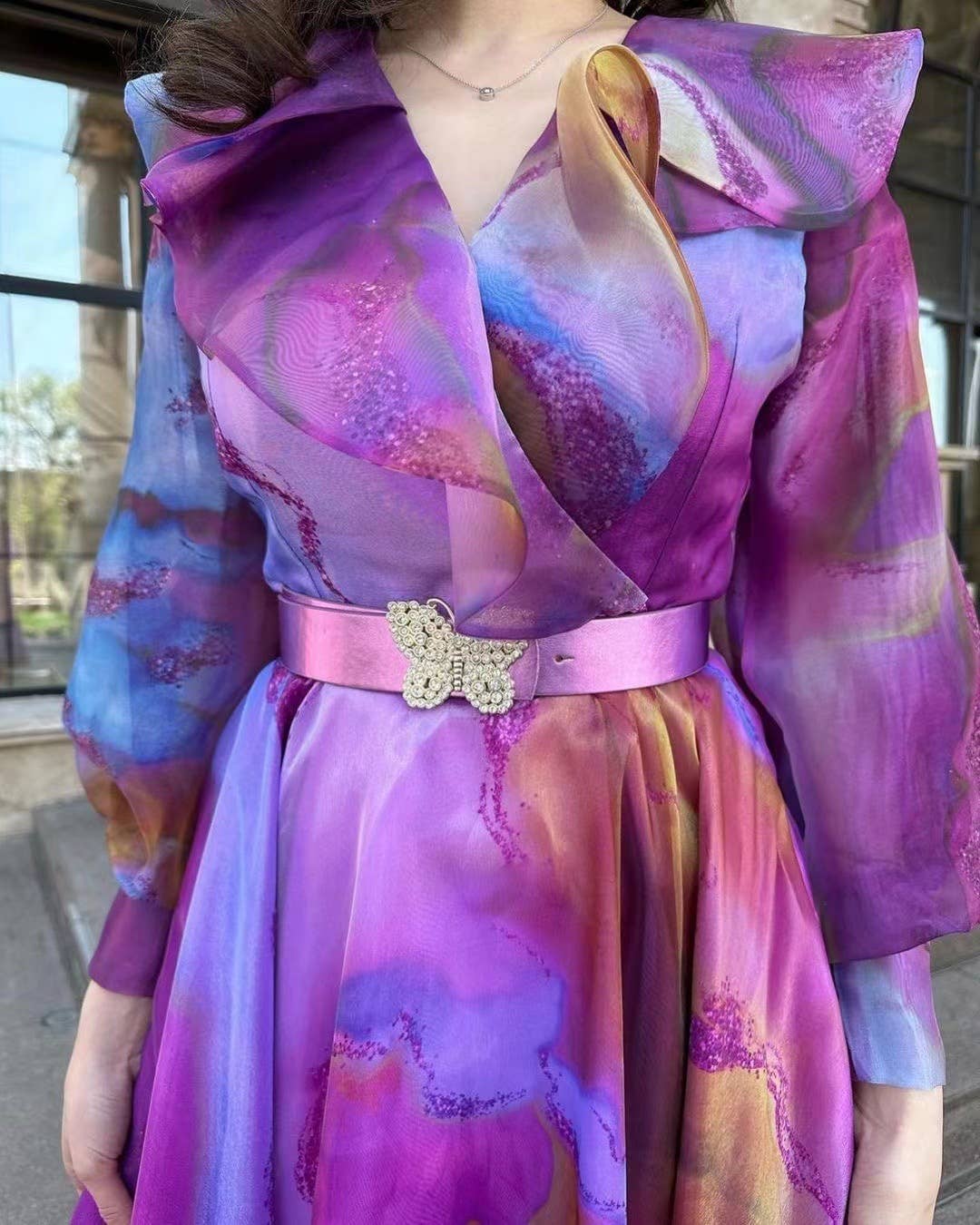 PRINT DRESS WITH BELT SWING MESH