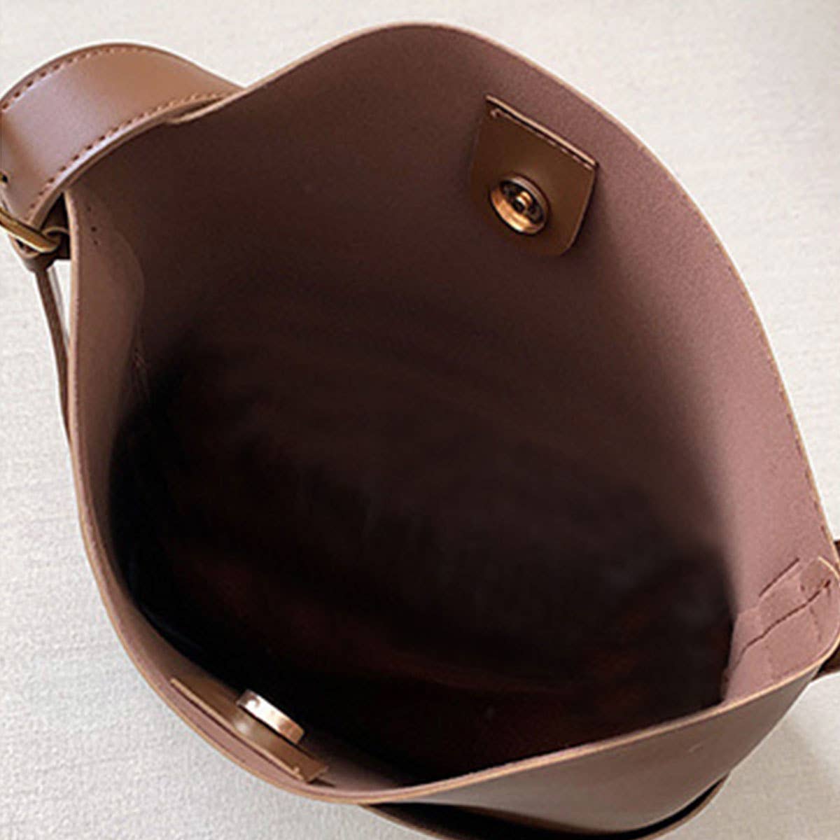 WOMEN LARGE-CAPACITY DESIGN SLUNG BUCKET BAG_CWAB0961