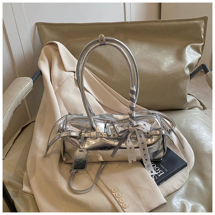 Glossy fashionable single-shoulder underarm bag