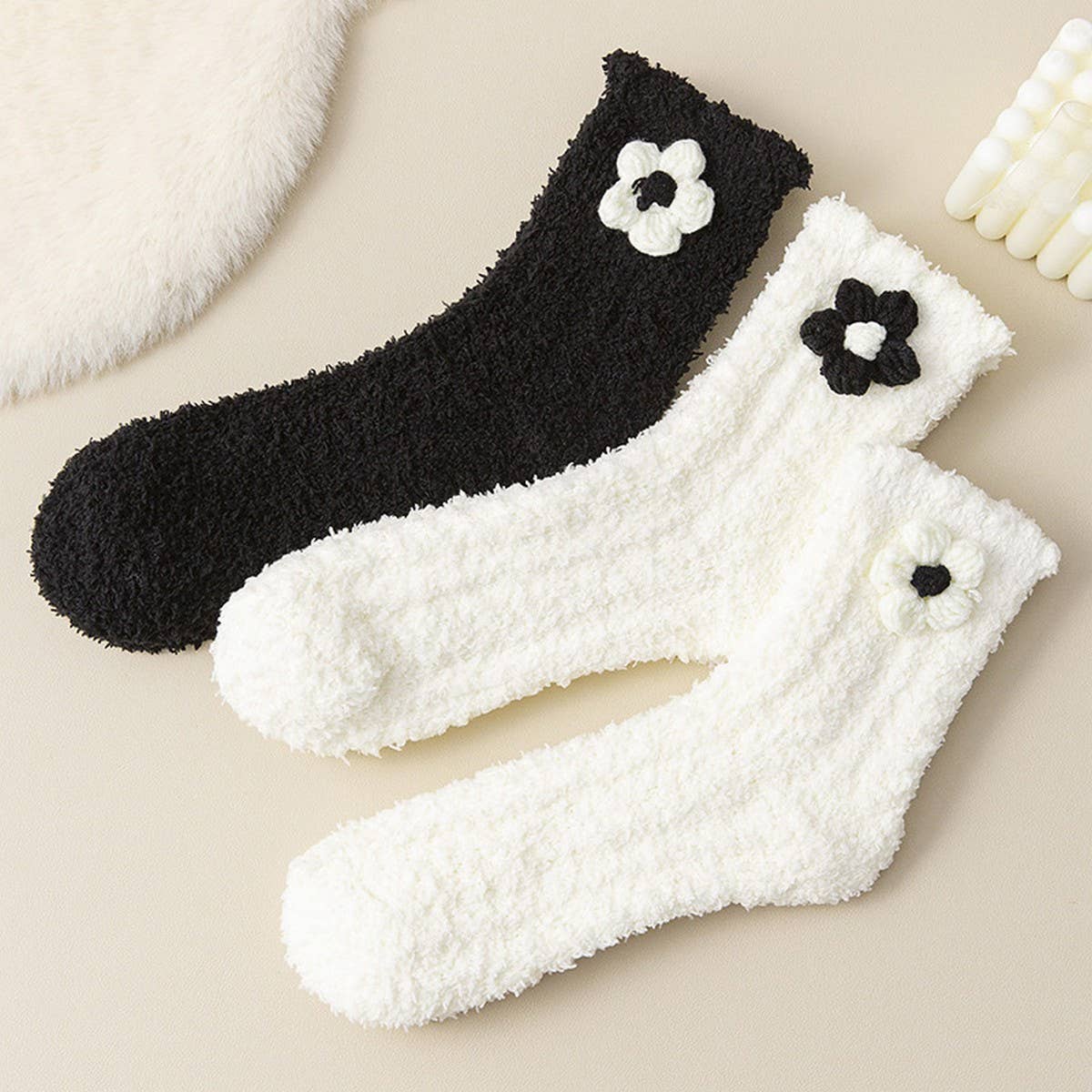 AUTUMN AND WINTER FLOWER CUTE WARM SLEEPING SOCKS_CWMS1072