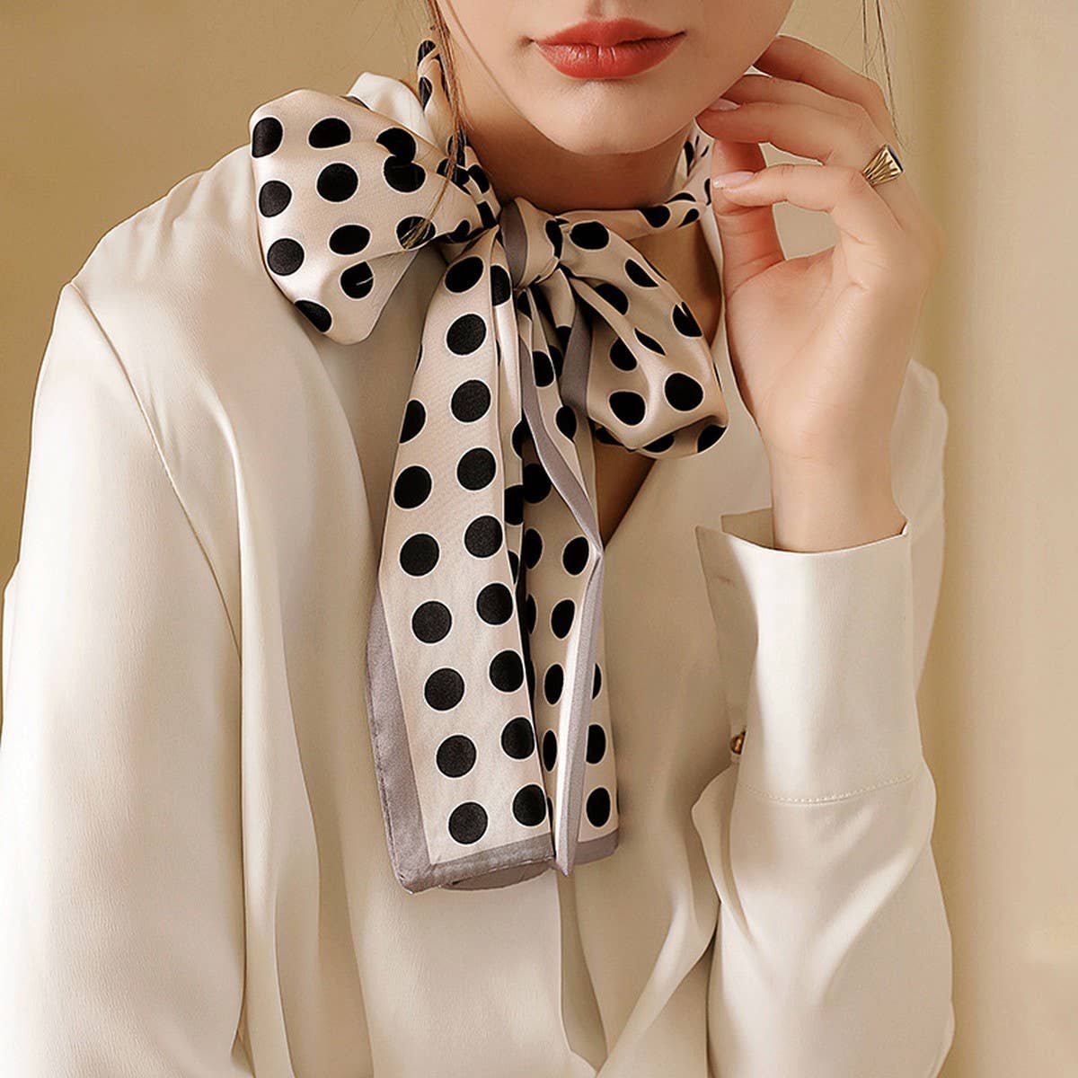 DOT PRINT SQUARE NECK SATIN SCARFS HEAD SCARF