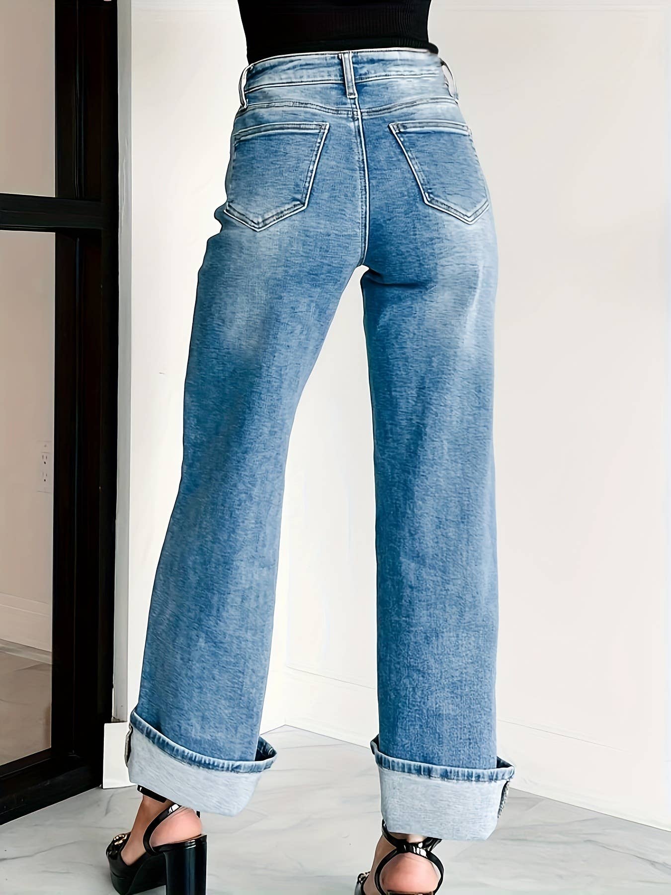 Straight-leg, wide-leg, rolleable denim trousers
