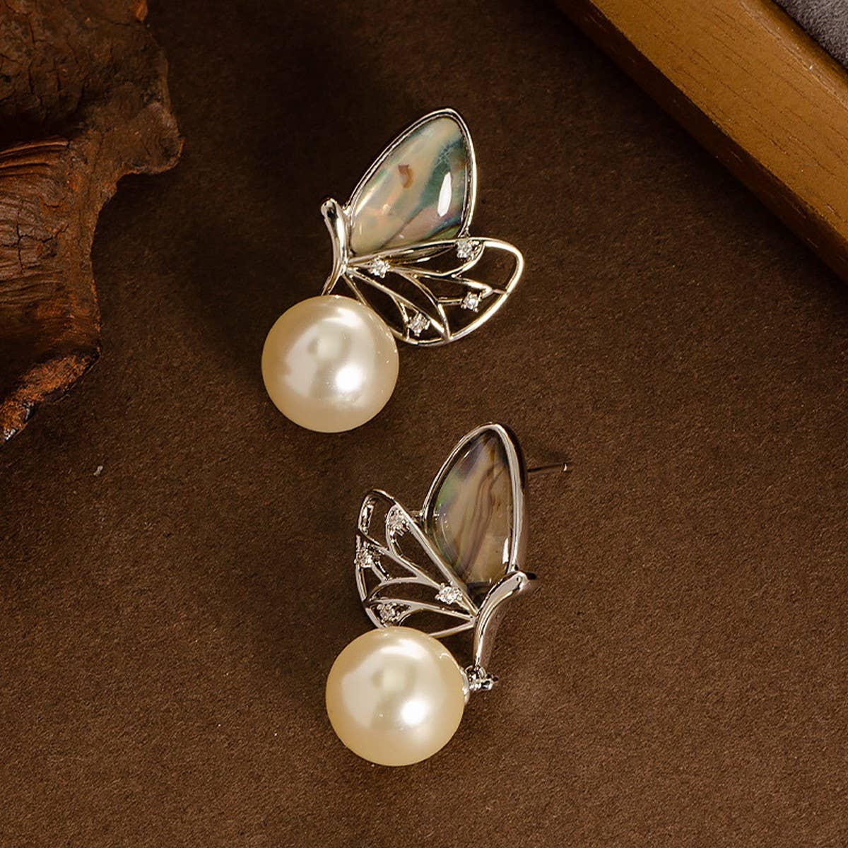 COLORFUL ABALONE DIAMOND BUTTERFLY PEARL EARRINGS