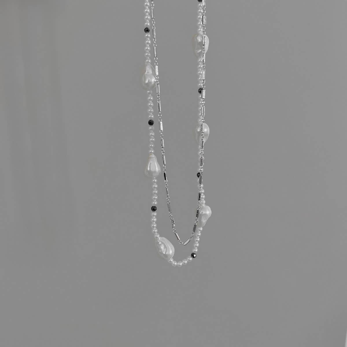 VERSATILE DOUBLE LAYER PEARL CHOKER NECKLACE