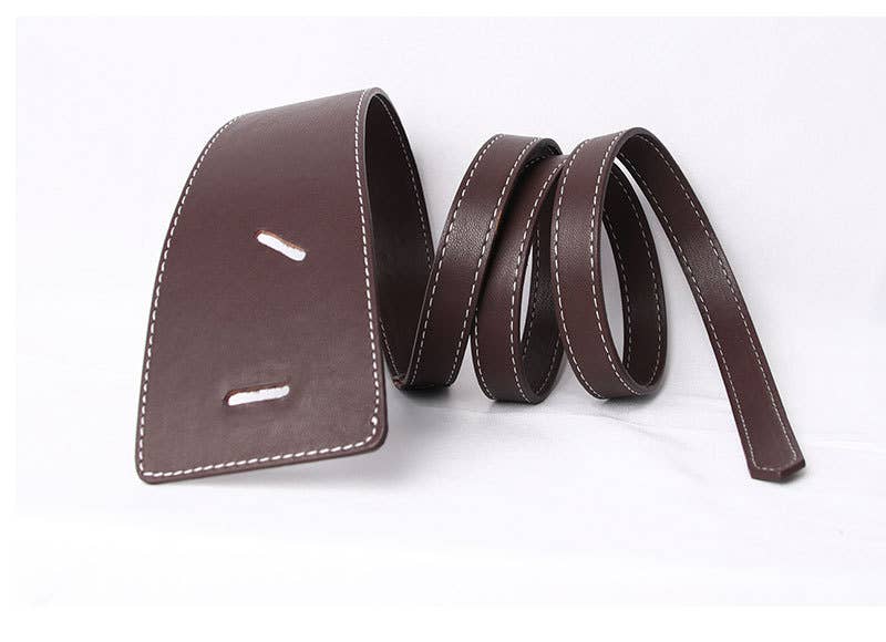 The knotted wide belt dress decorates the belt