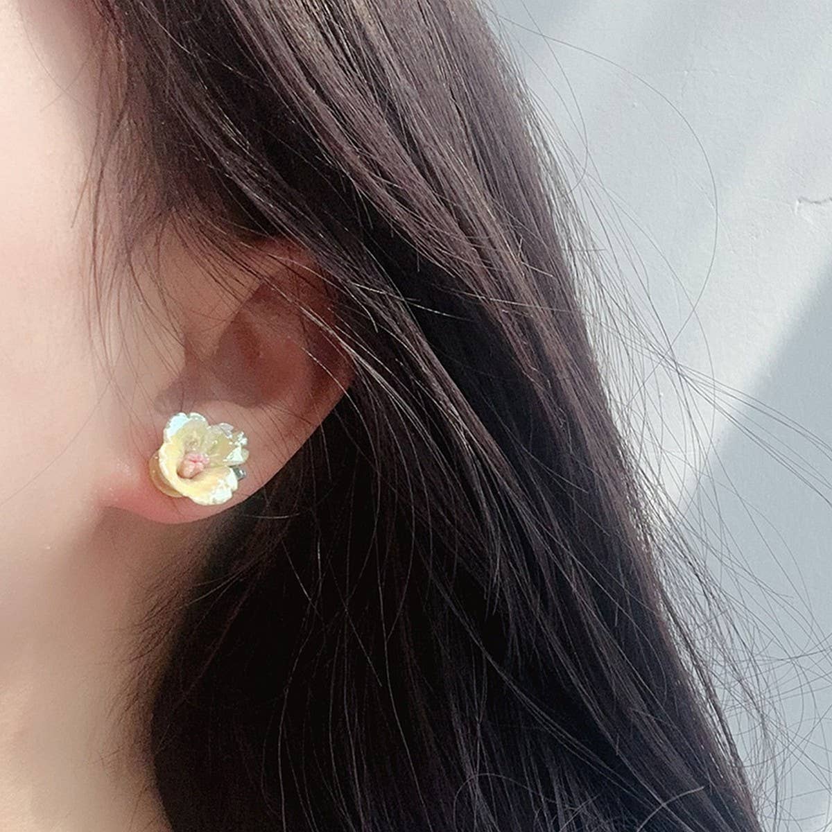SWEET AND VERSATILE FLOWER EARRINGS FOR GIRLS