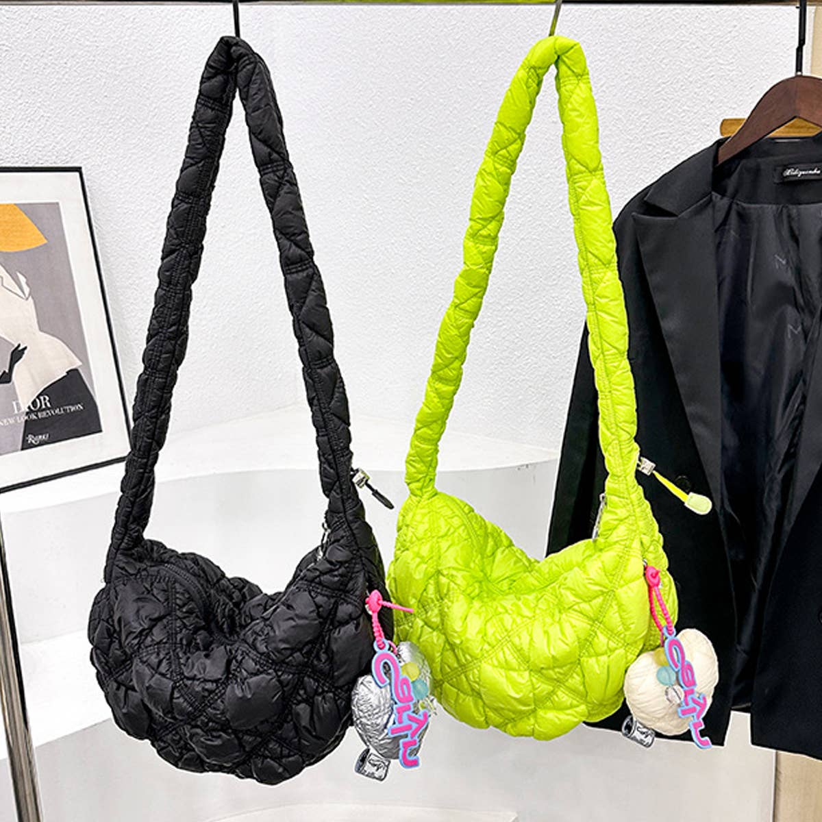 NEW DRAWSTRING PLEATED CROSSBODY BAG_CWAB1750