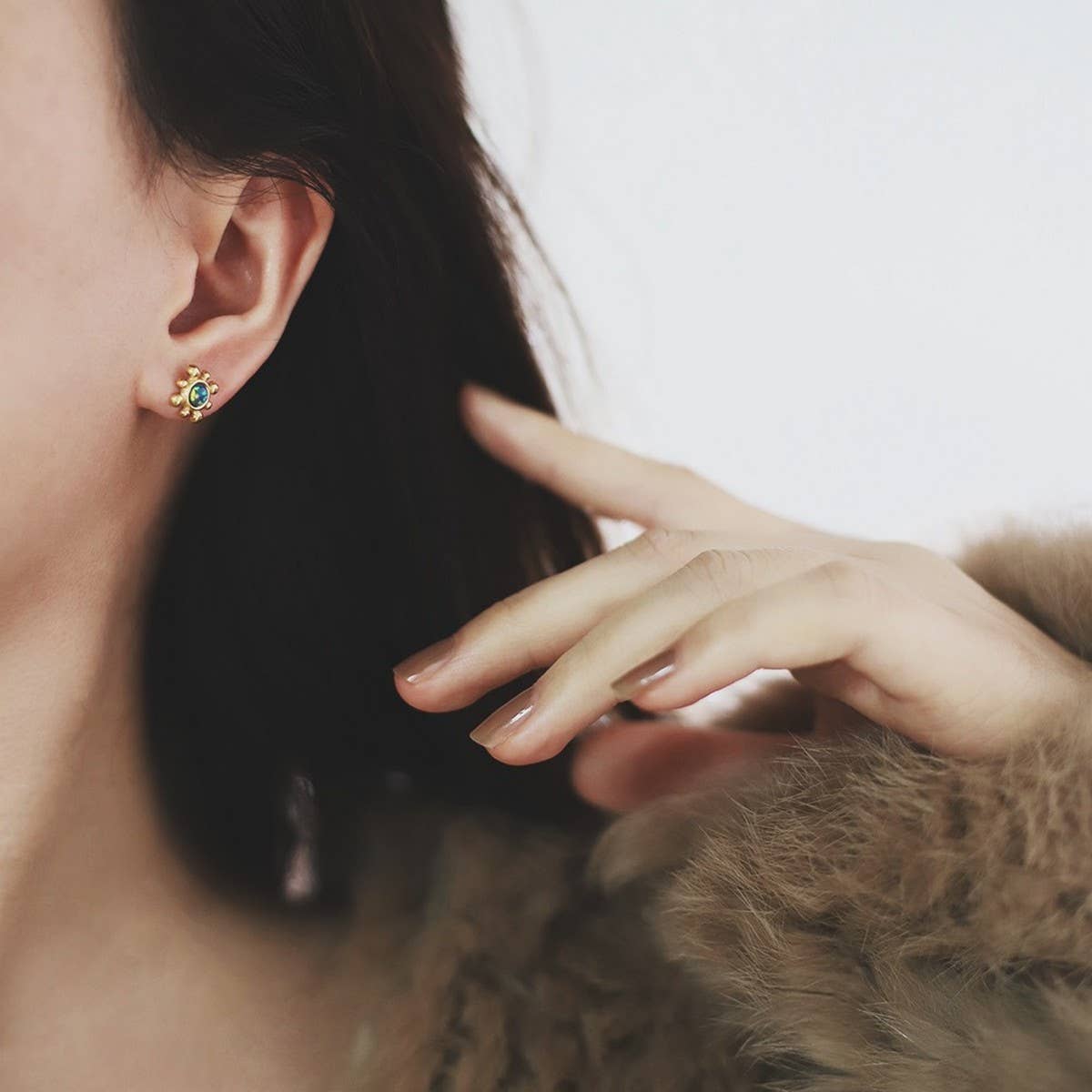 Opal Sunflower Stud Earrings Gold Electroplated_CWAJE5101