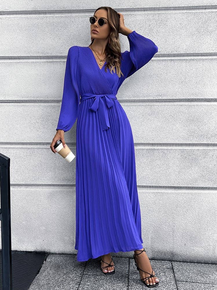 V-neck,long-sleeved,waist-cinching long dress