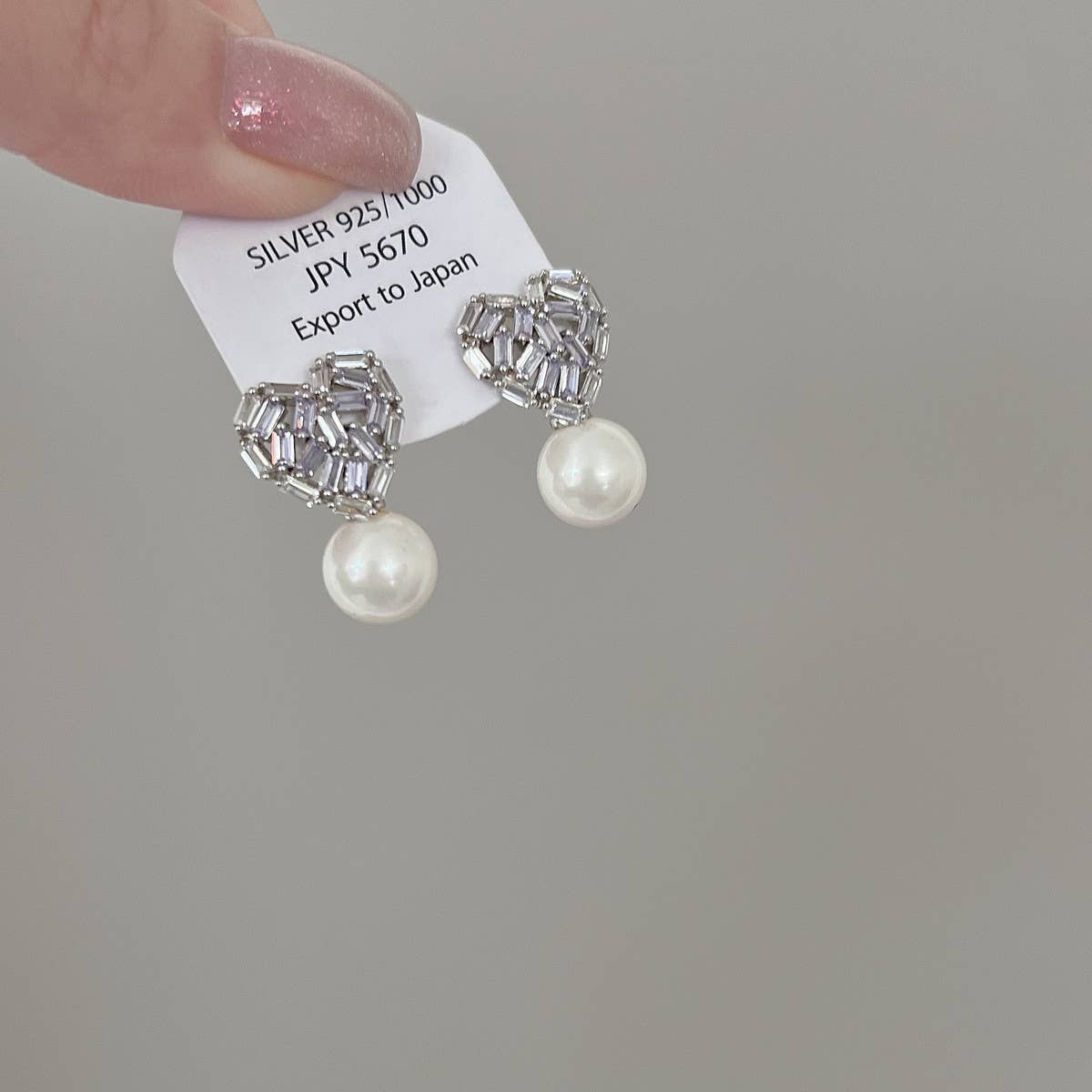LIGHT LUXURY LOVE PEARL EARRINGS AND EARRINGS