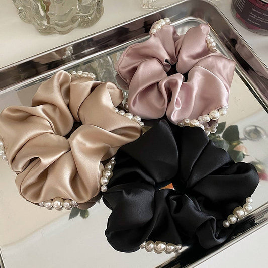 PEARL SILK BIG HAIR SCRUNCHIES_CWAHA0440