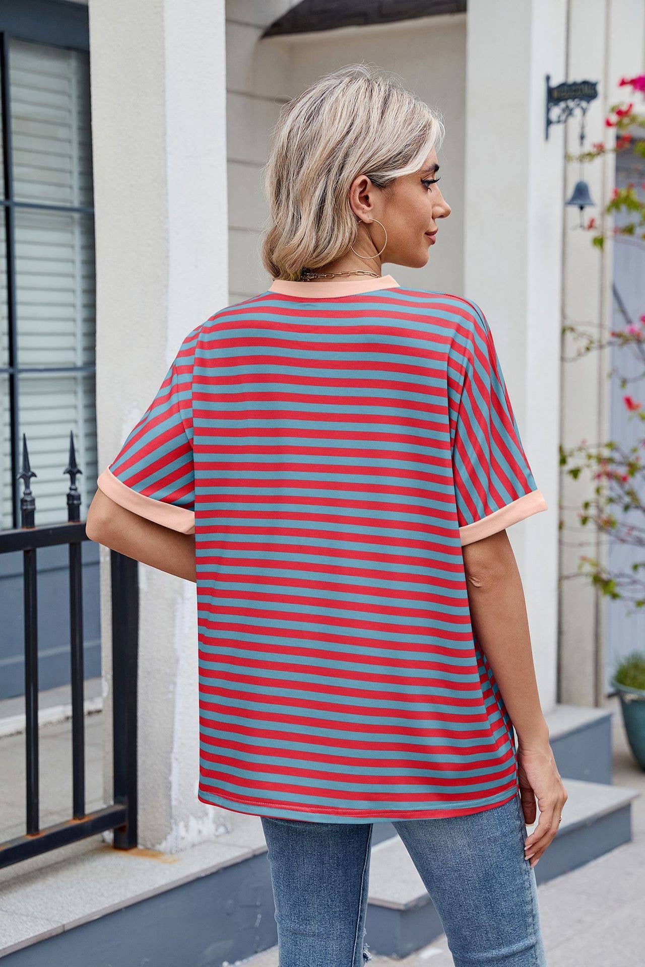Round neck sleeved striped short-sleeved T-shirt