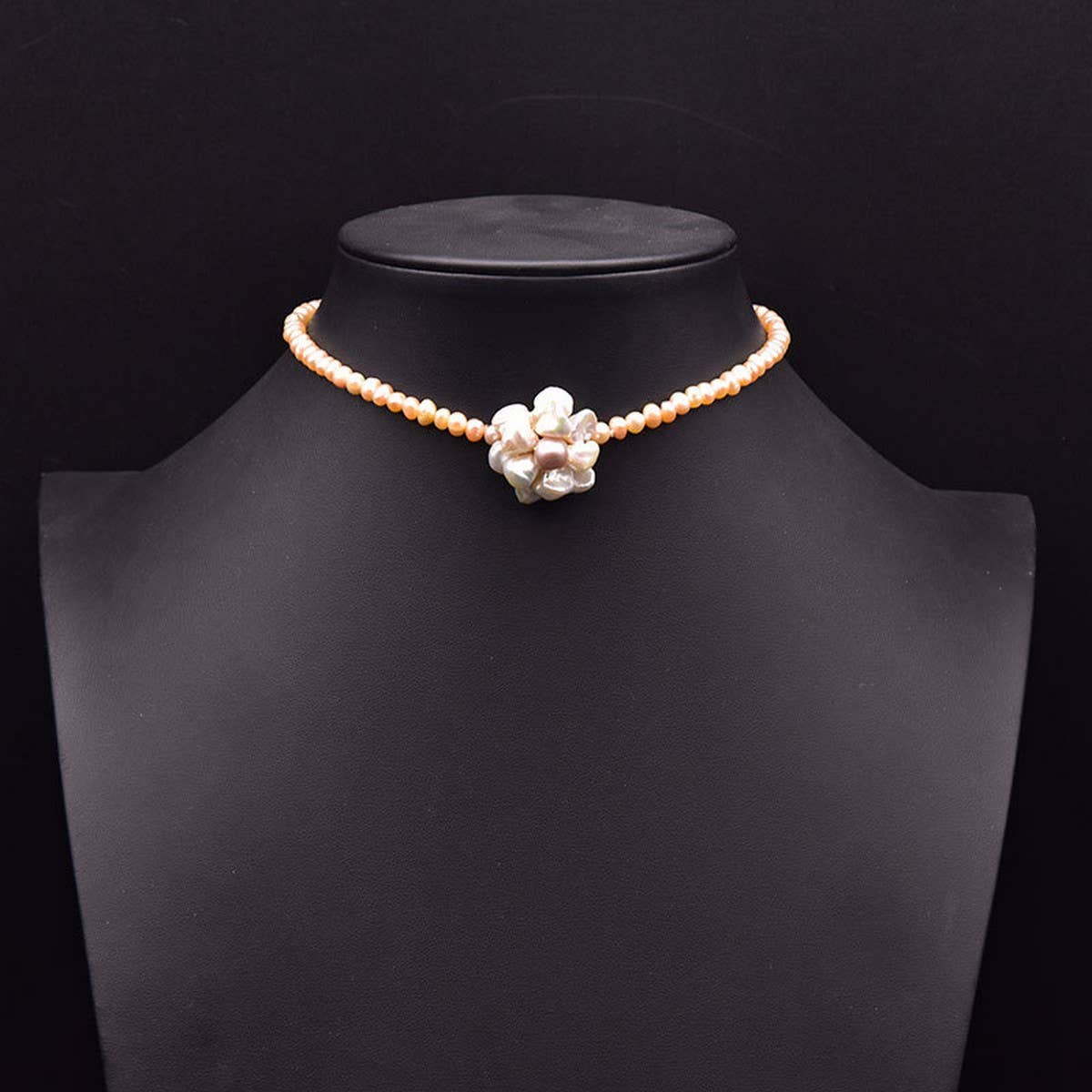 NATURAL FRESHWATER PEARL PETAL NECKLACE
