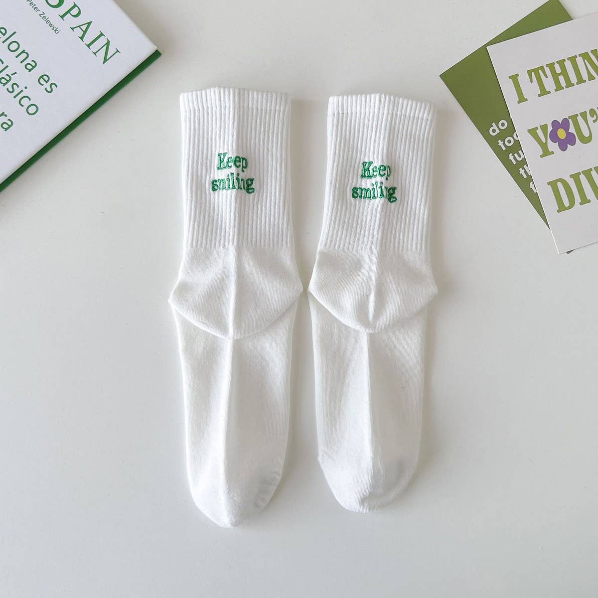 NEW STYLE COMFORTABLE COTTON EMBROIDERED SOCKS_CWMS1413
