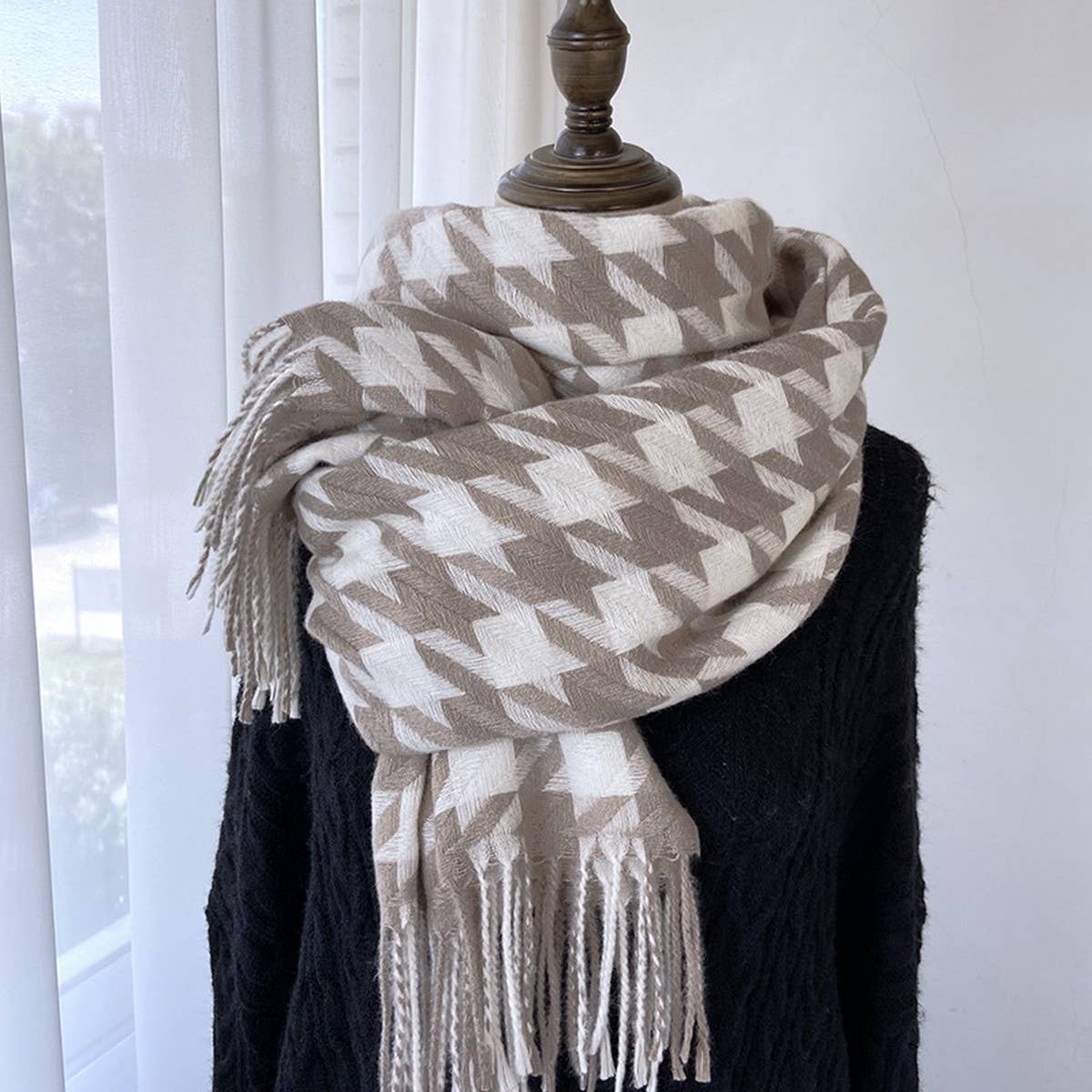 Houndstooth Tassel Scarf - Thick Winter Wrap