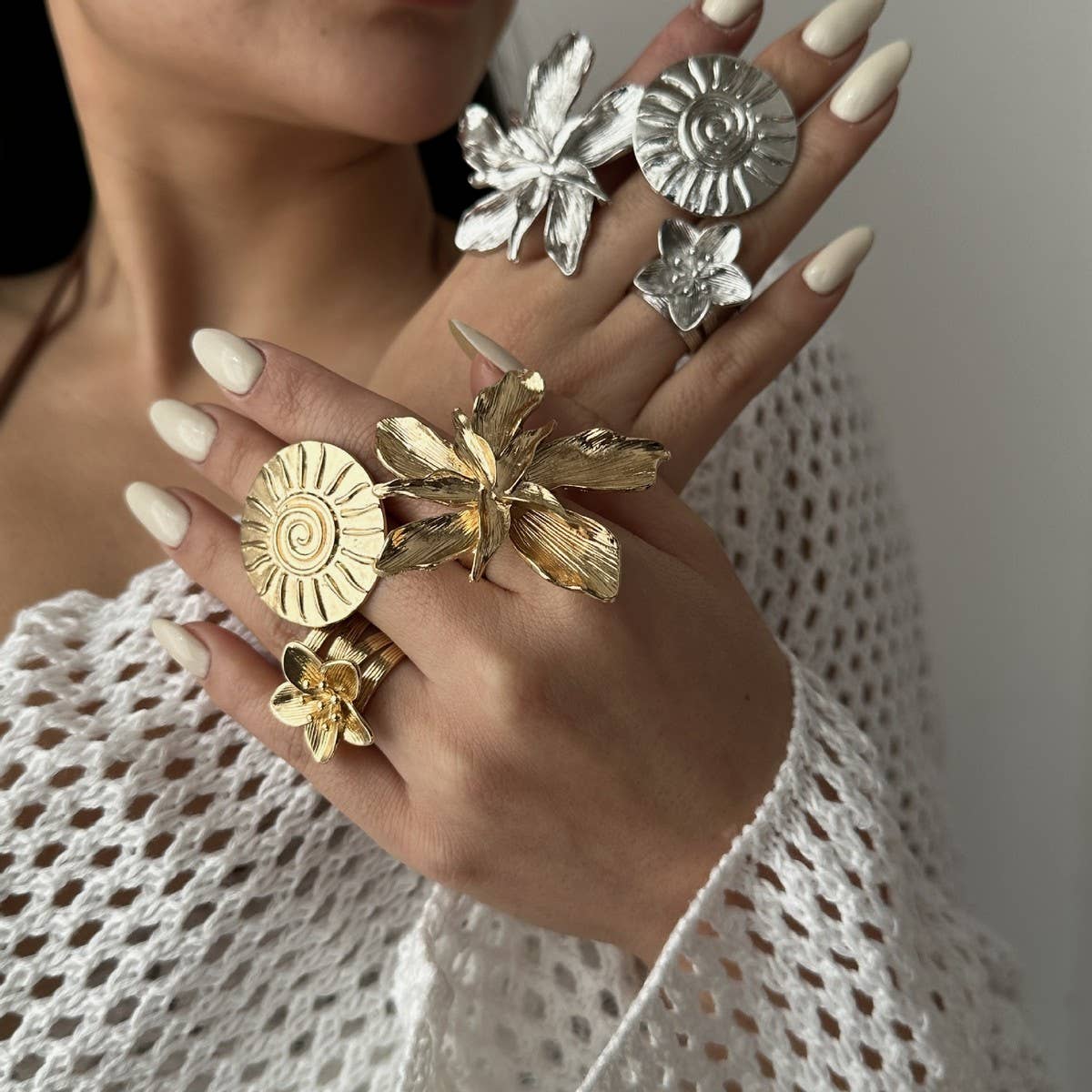 FASHIONABLE STACKING IRREGULAR HOLLOW ALLOY RING