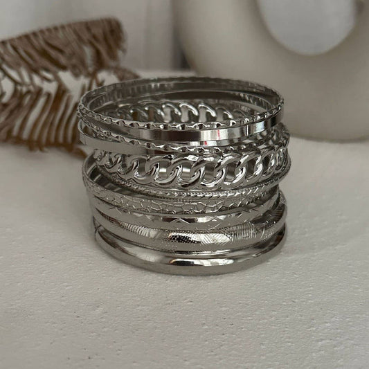 VINTAGE STACKING BOHEMIAN ALLOY BRACELET SET