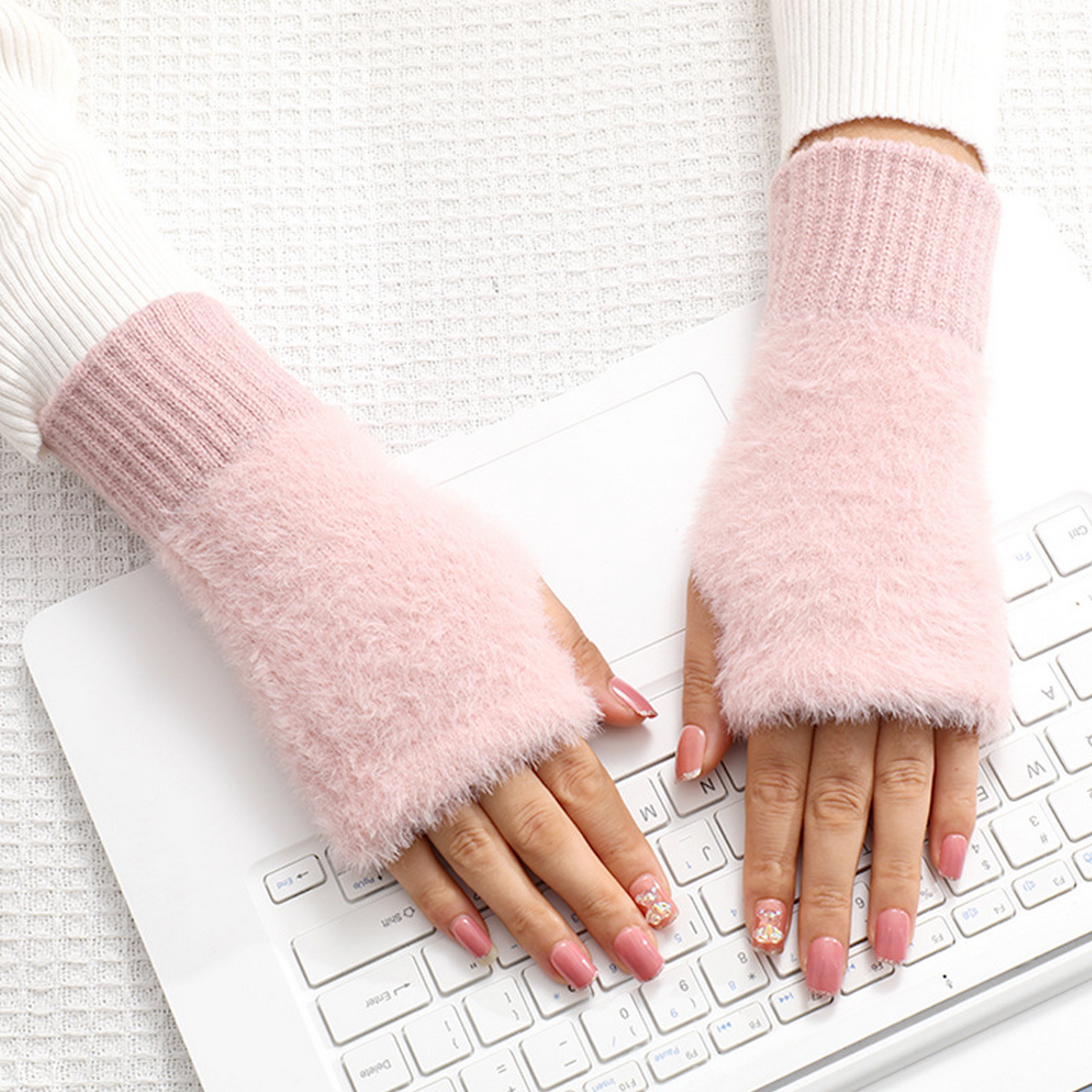 Women??¢s Long Fingerless Knit Gloves Touchscreen_CWAG0520