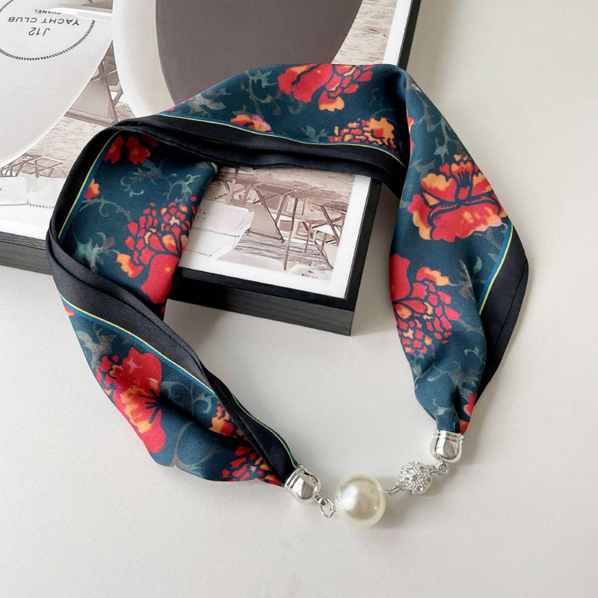 Magnetic Silk Scarf Necklace ? Elegant Neck Wrap