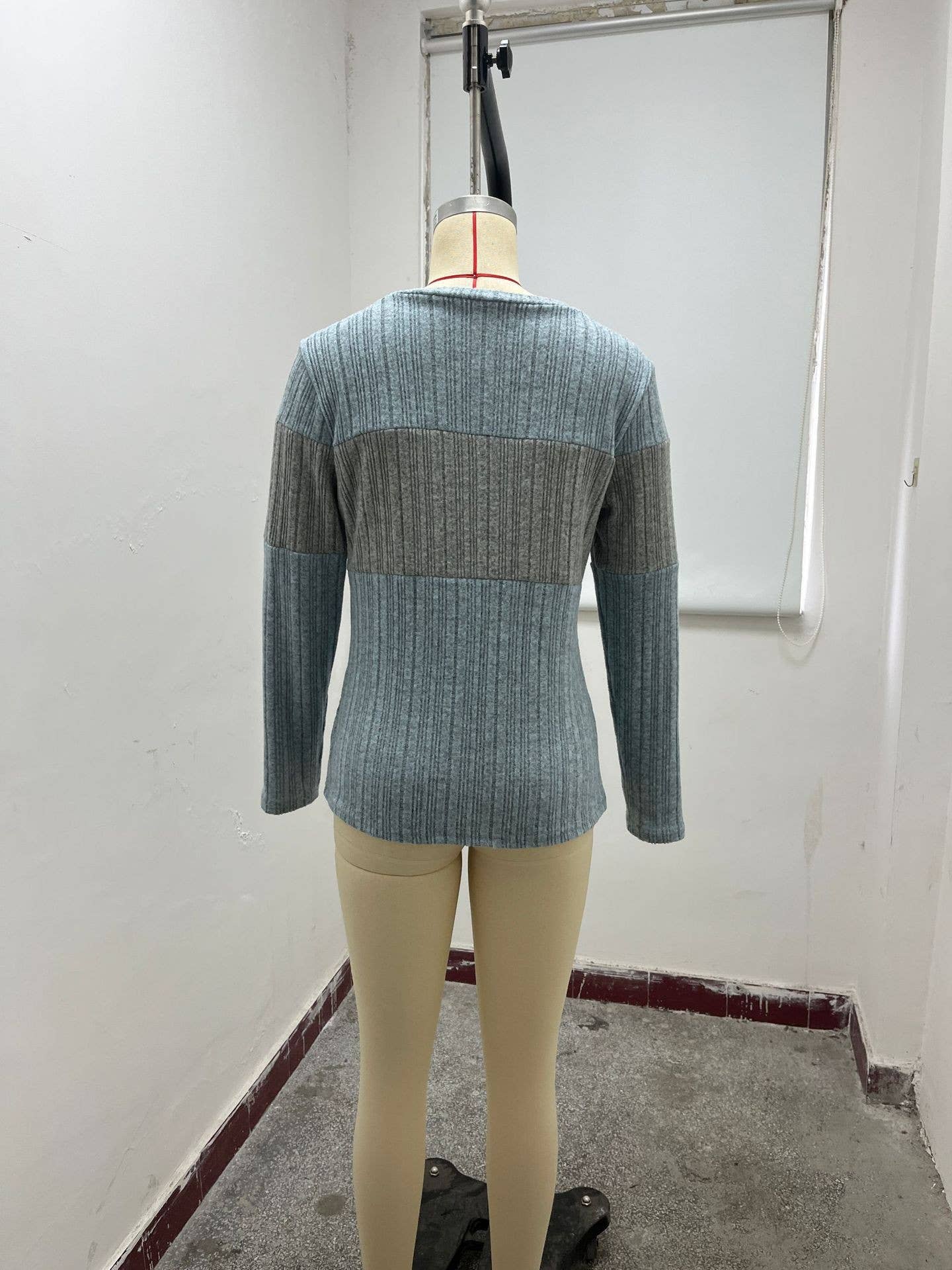 SPLICED CREW NECK LONG SLEEVE TOP T-SHIRT