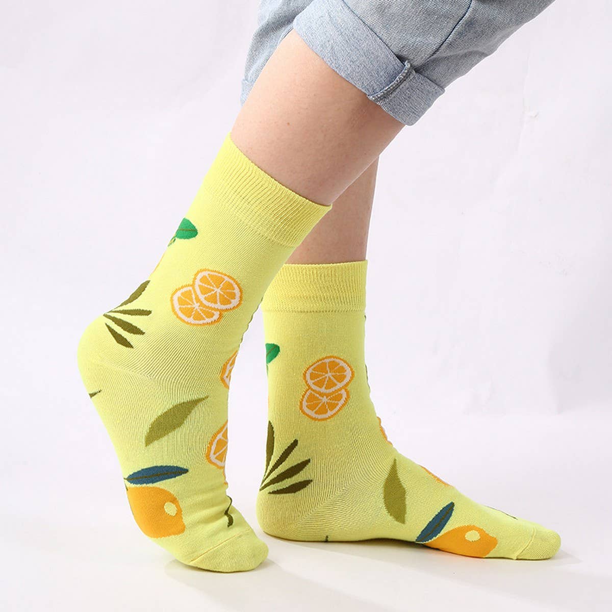 CASUAL FRUIT PRINTED MID-TUBE SOCKS_CWMS1019