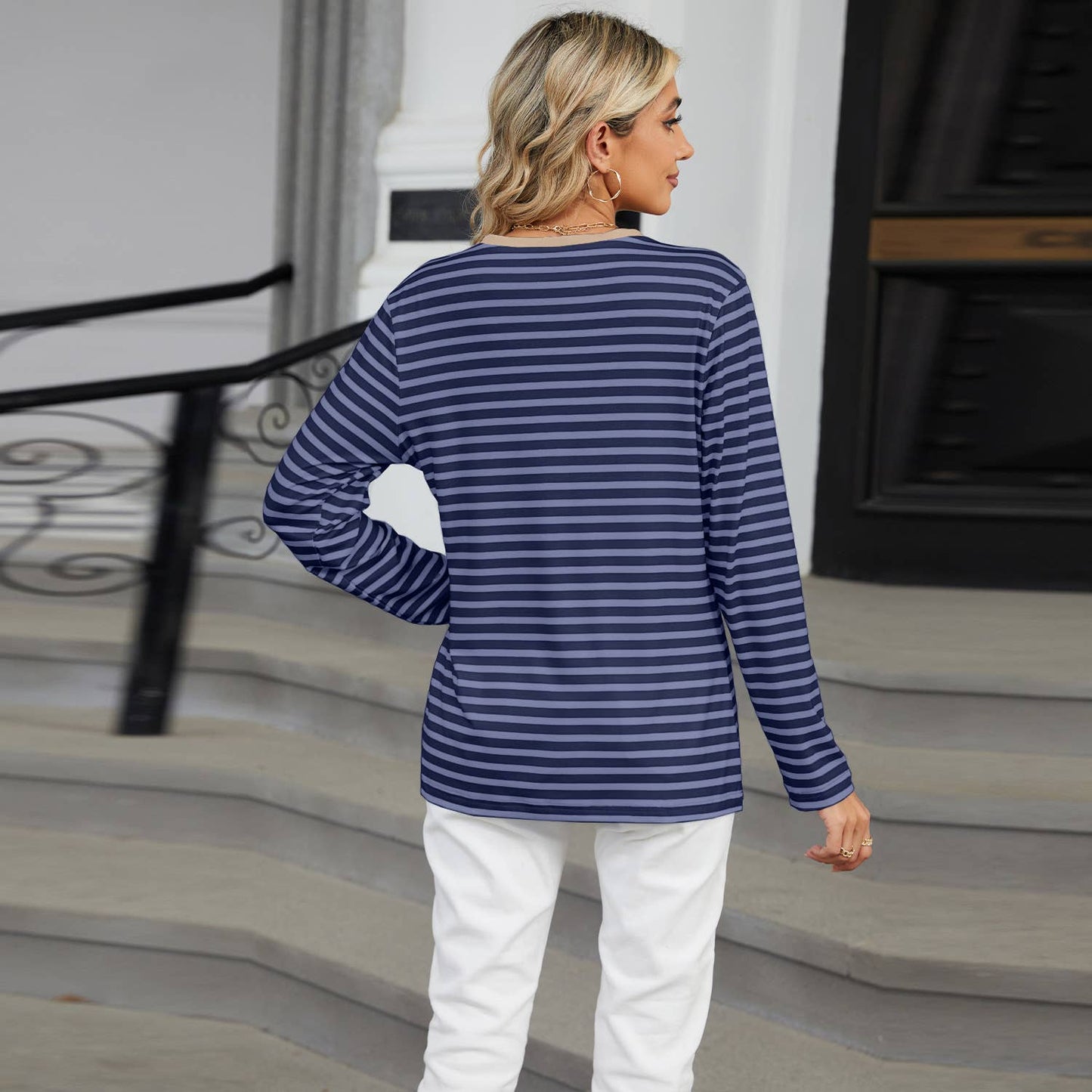 V-NECK LONG SLEEVE T-SHIRT WITH COLOR STRIPES