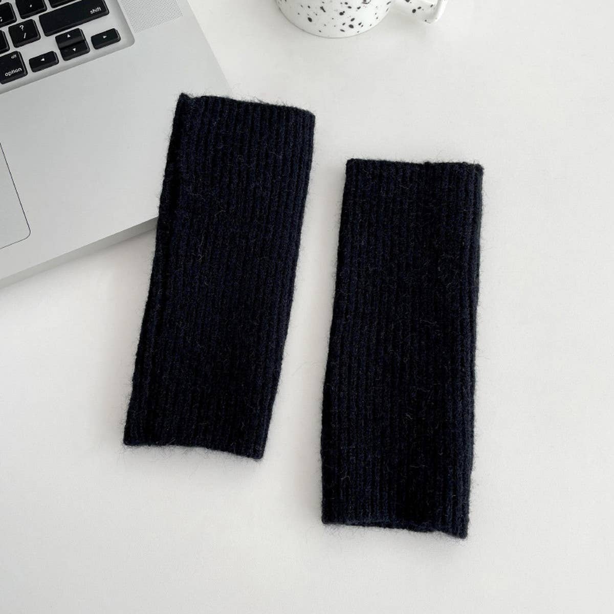 VERSATILE KNITTED WARM VERTICAL STRIPED GLOVES_CWAG0142