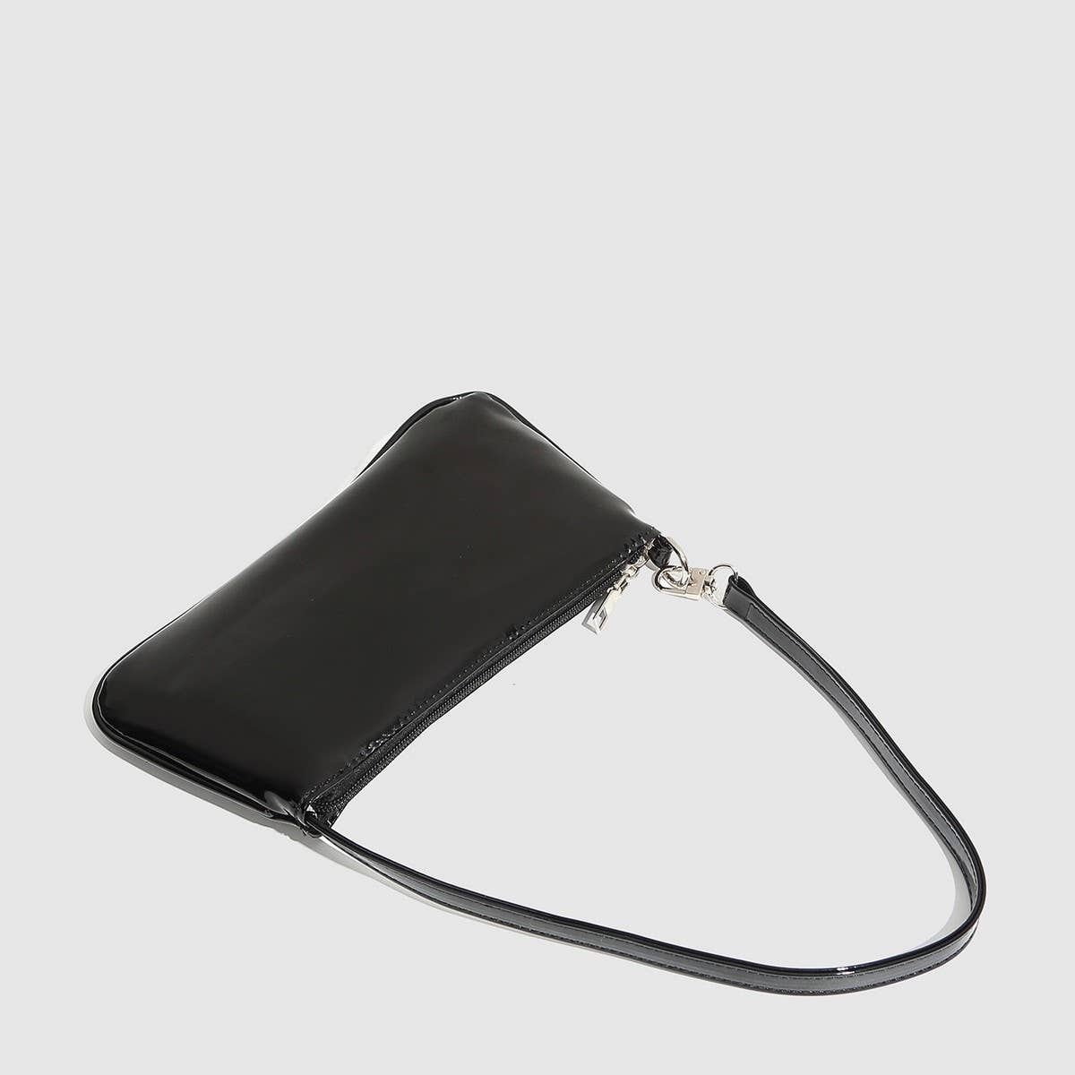 Simple Stylish Baguette Tote Bag for Women_CWAB5693