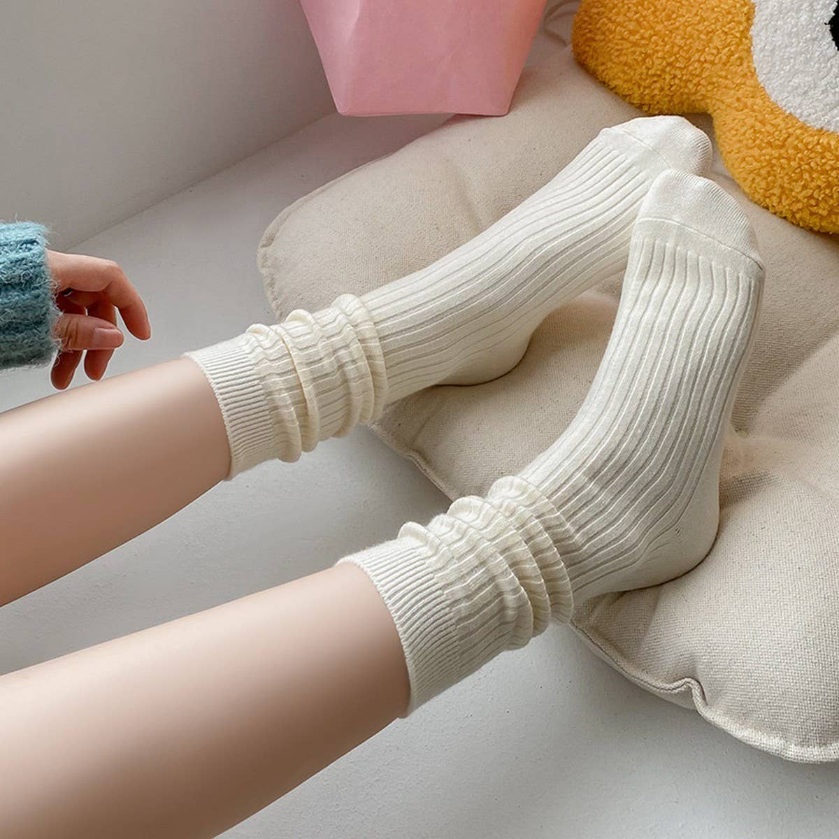 2024 NEW SOLID COLOR SIMPLE MIDDLE TUBE SOCKS_CWMS1061