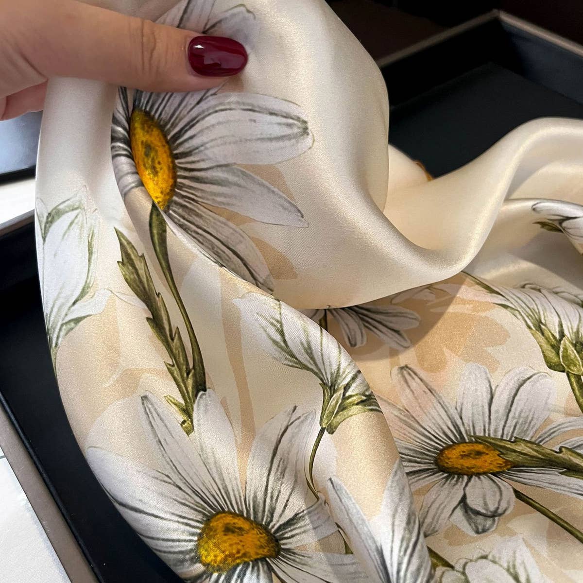 Lightweight Spring/Fall Neck Wrap for Women