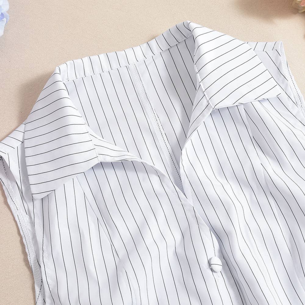 Sleeveless, form-fitting, navel exposed V shirt