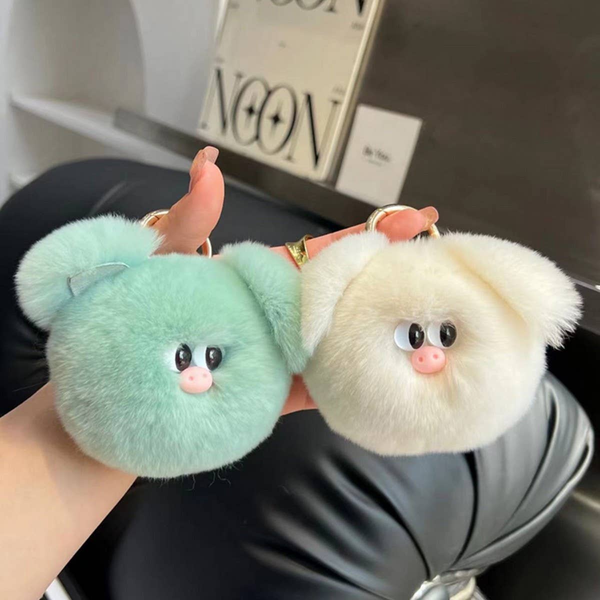CUTE PIG PLUSH CAR KEYCHAIN BAG ACCESSORIES