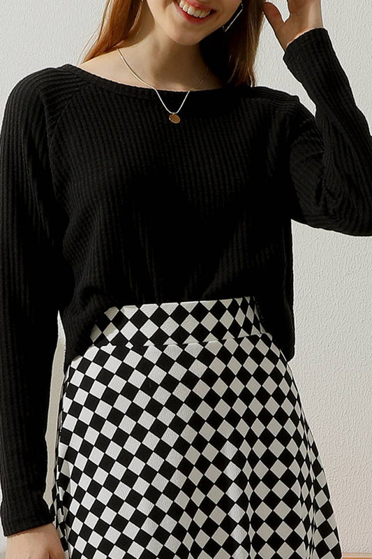 SOLID ROUND NECK T SHIRT_CWTTL1445